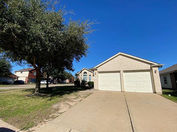 2nd image of 19418 Rum River Ct