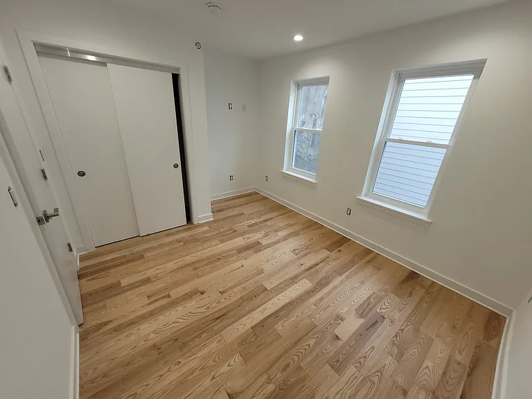 223 E Girard Ave #1R — Photo 7