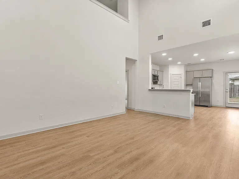 117 New Hampton Way — Photo 5