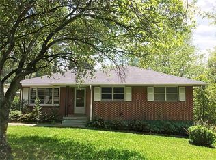 677 Shellnut Dr, Forest Park, GA 30297