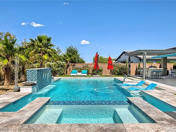 2nd image of 8494 Wolf Mountain Ct