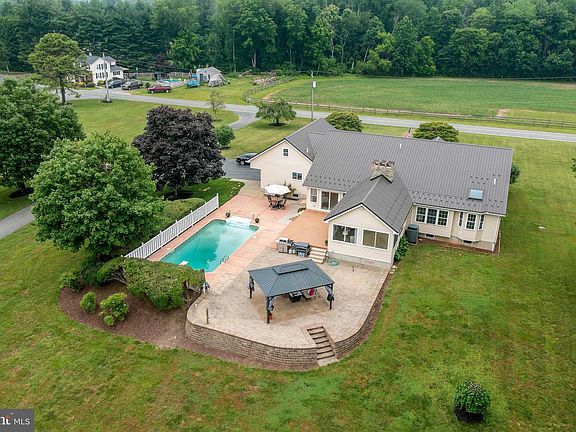4th image of 284 Little New York Rd