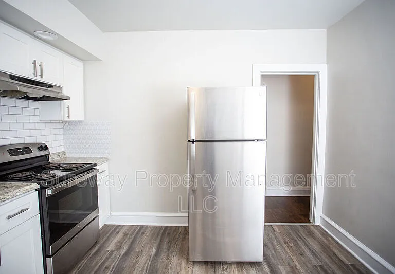 1034B Collings Ave — Photo 18