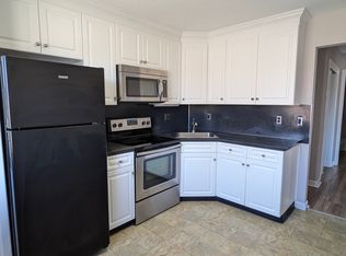 1358 Meriden Rd APT 11, Waterbury, CT 06705