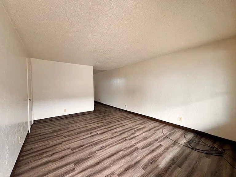 77287 Highway 101 — Photo 5