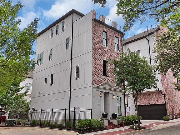 2nd image of 406 Mills St