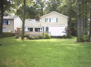 31762 Lake Rd, Avon Lake, OH 44012