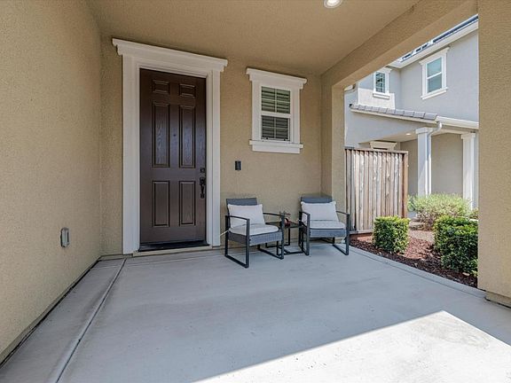 5th image of 630 Granada Way