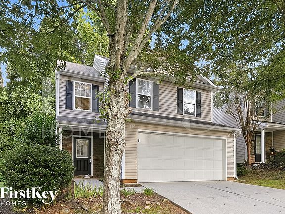 2nd image of 3020 Mayfair Dr