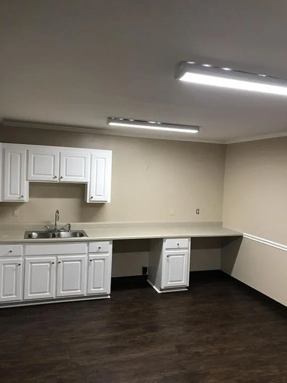 105 B Buckley Street — Photo 2