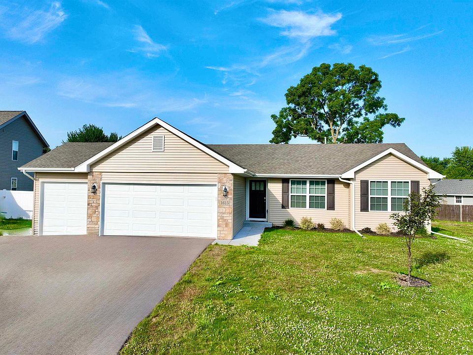 1st image of 1615 Lee Ln