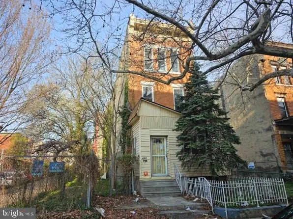 3302 N 15th St, Philadelphia, PA 19140