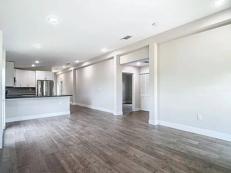 2505 Storter Ave — Photo 6
