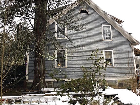 2nd image of 114 Sill Ln