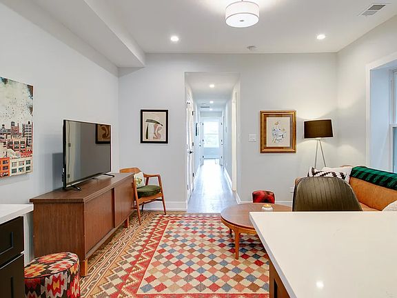 4th image of 3119 N Haussen Ct #3