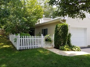 16 Cherrywood Cir, Brick, NJ 08724