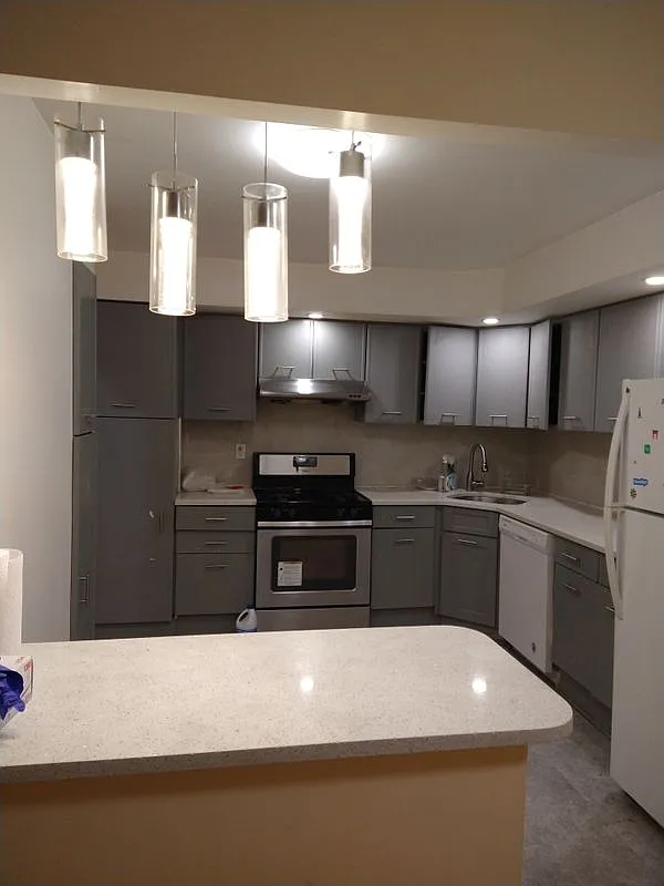 3 bed, 2.0 bath, 1182 sqft, $3,500 — Photo 4