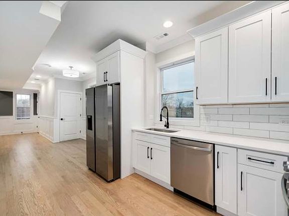 2nd image of 1154 W 88th St #1