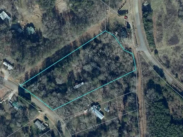 3260 Hall Dr, Gainesville, GA 30501