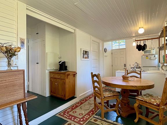 5th image of 1727 Chorro St