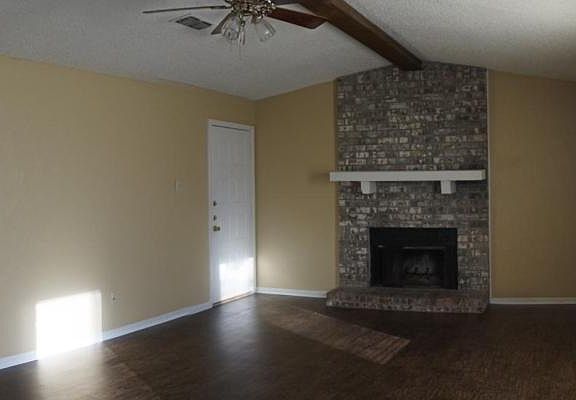 5th image of 1709 Sherman Dr