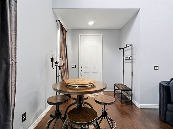 5th image of 3875 Quartzite Ln