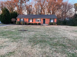 562 Watsonwood Dr, Nashville, TN 37211