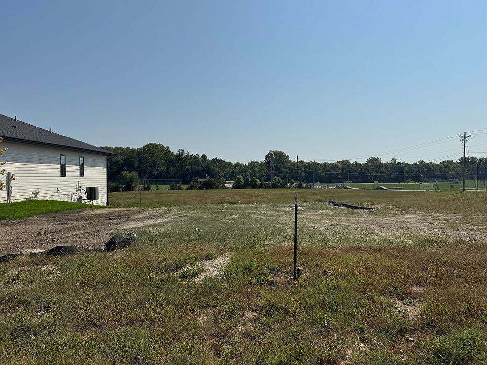 2nd image of 6605 River Bend Dr