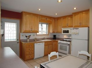 715 S Berkley Ave, Elmhurst, IL
