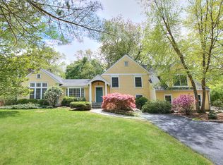 10 Dover Rd, Westport, CT 06880