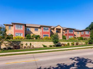 823 N 1st Ave, Iowa City, IA 52245