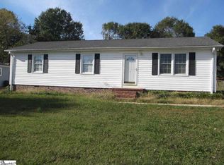 5 Sunrise Dr, Taylors, SC 29687