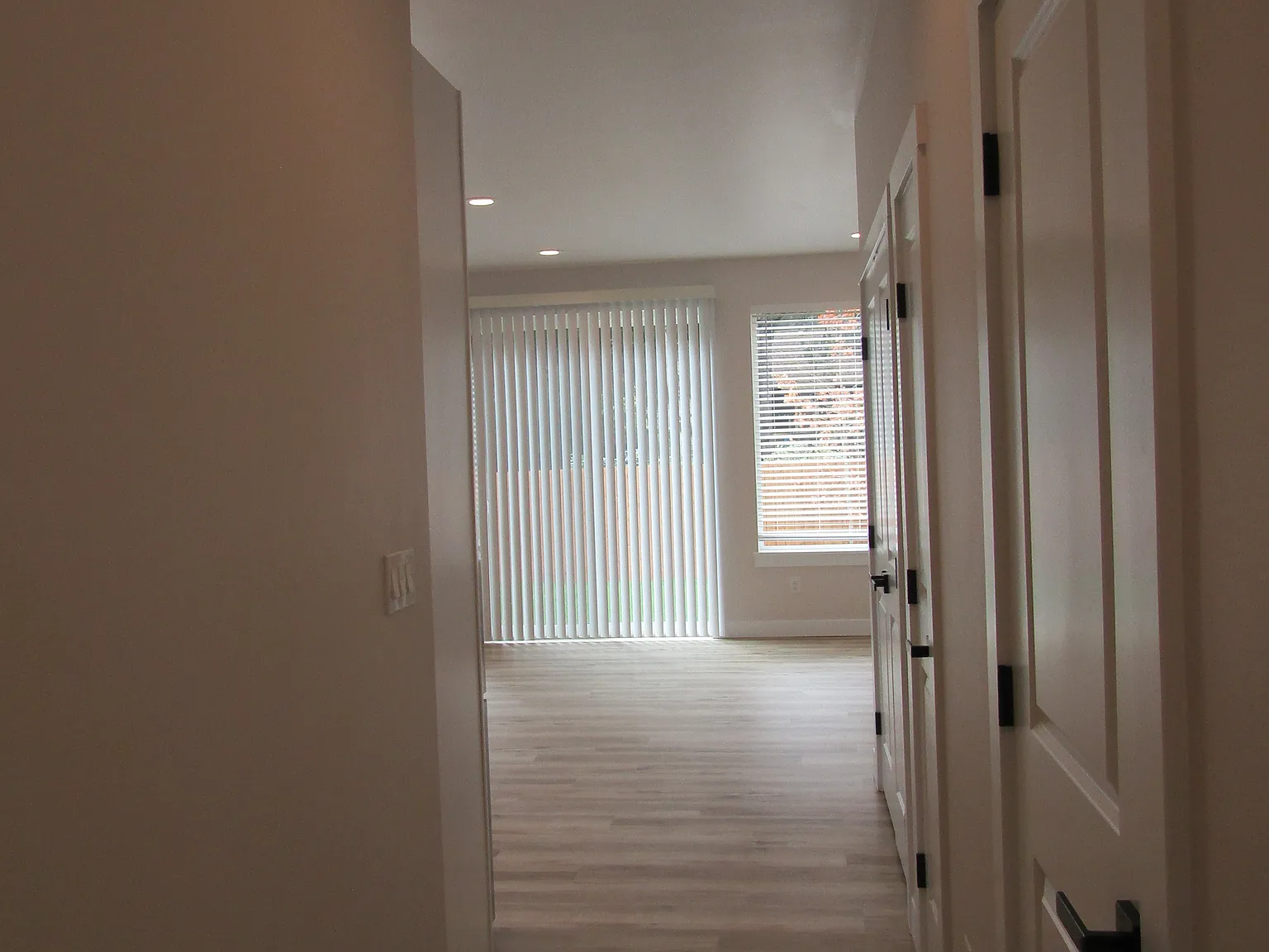 2 bed, 1.5 bath, 900 sqft, $2,495 — Photo 3