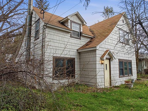 3rd image of 348 NW Harrison St