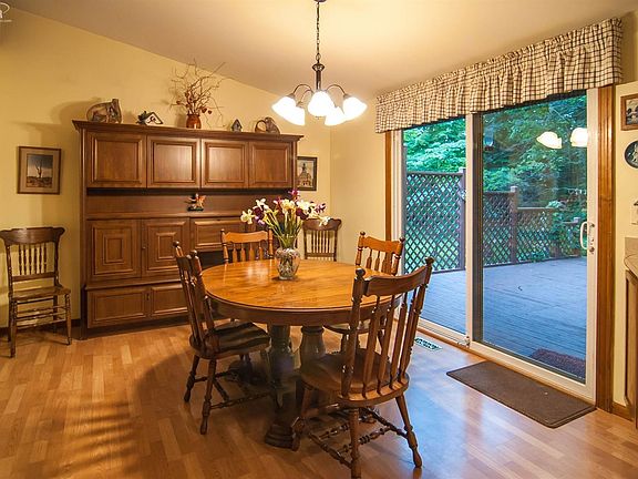 5th image of 14001 Iroquois Woods Dr