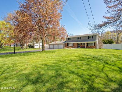 4 Majorca Lane, Clifton Park, NY, 12065