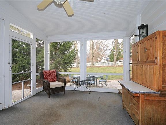 5th image of 732 Elm Ave