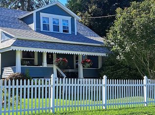 621 Melcroft Rd, Acme, PA 15610