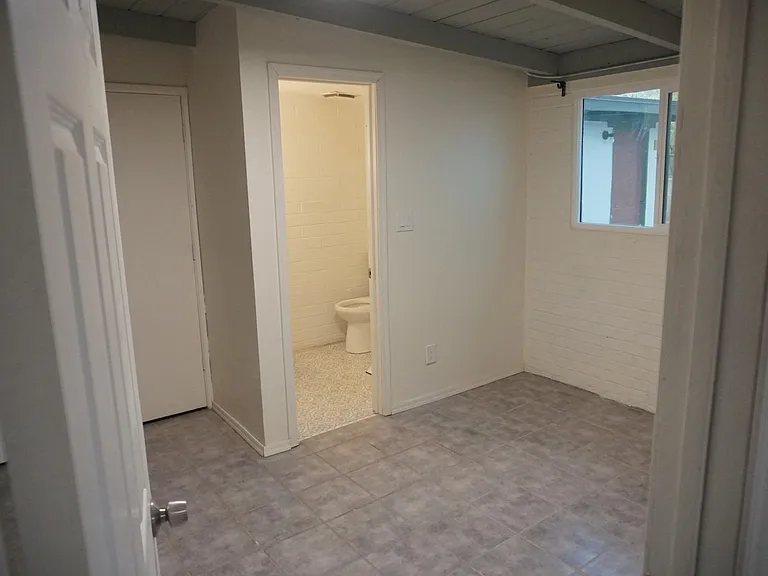 3425 N 2nd Ave #1 — Photo 9