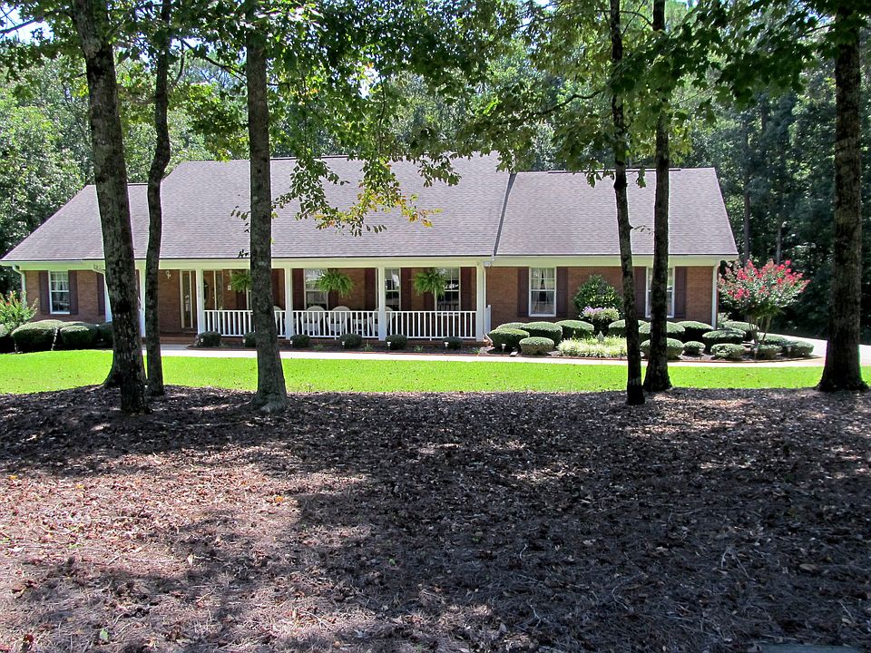 1st image of 470 Holly Hills Ln