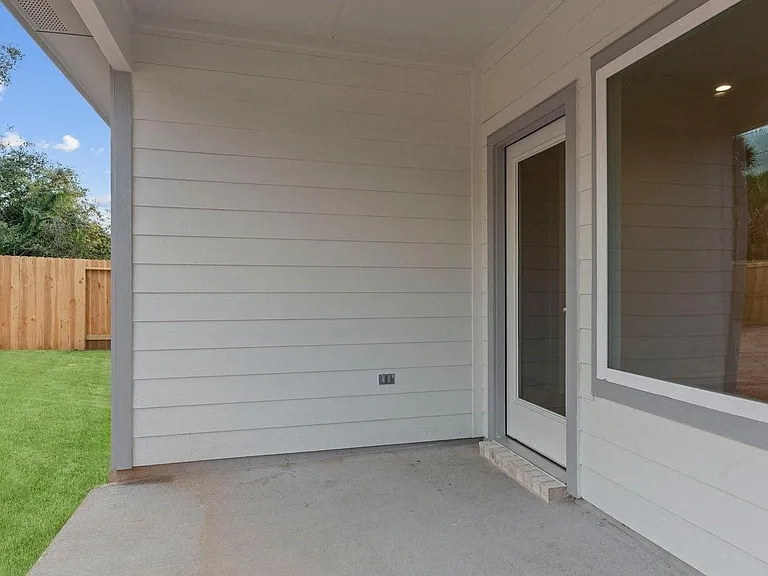 7839 Cavour Dr — Photo 29