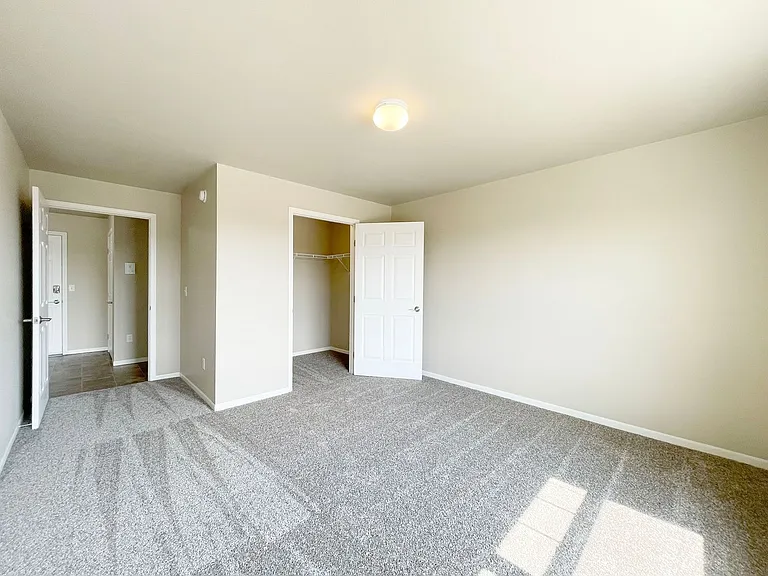 Willow Brooke Lodge Apartments — Photo 10