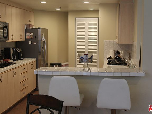 3rd image of 5350 White Oak Ave APT 104