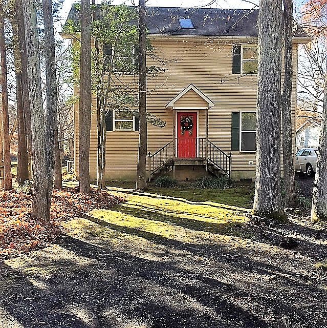 1st image of 343 Lake Dr