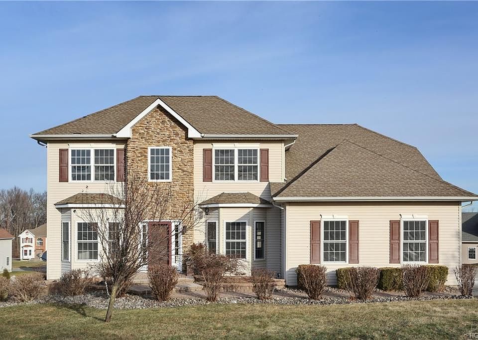 1st image of 2072 Independence Dr