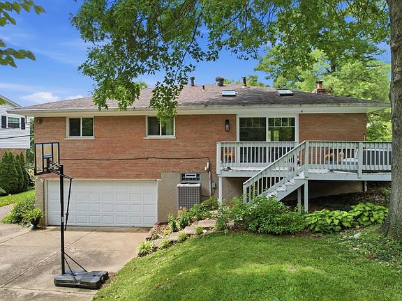 4th image of 2484 Wingham Dr