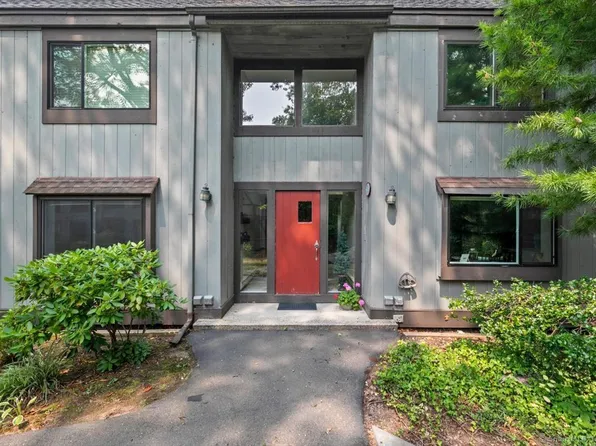 30A Harbour Village Village #30A, Branford, CT 06405