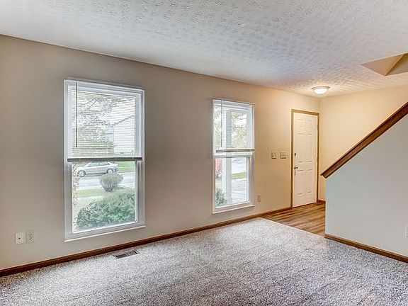 3rd image of 7346 Oakmeadows Dr
