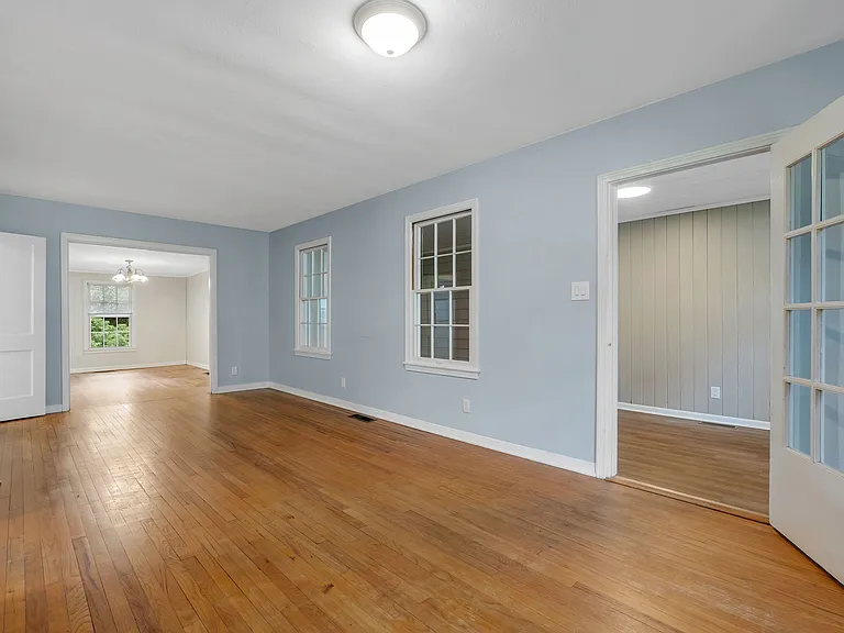 1131 Hawthorne St — Photo 18