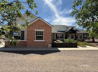 1674 S Stanley Ave, Thatcher, AZ 85552